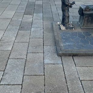 丽江仿古石铺装效果