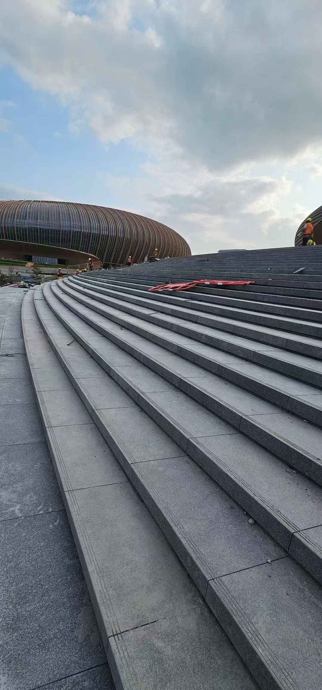 丽江 弧形整石台阶铺装效果图