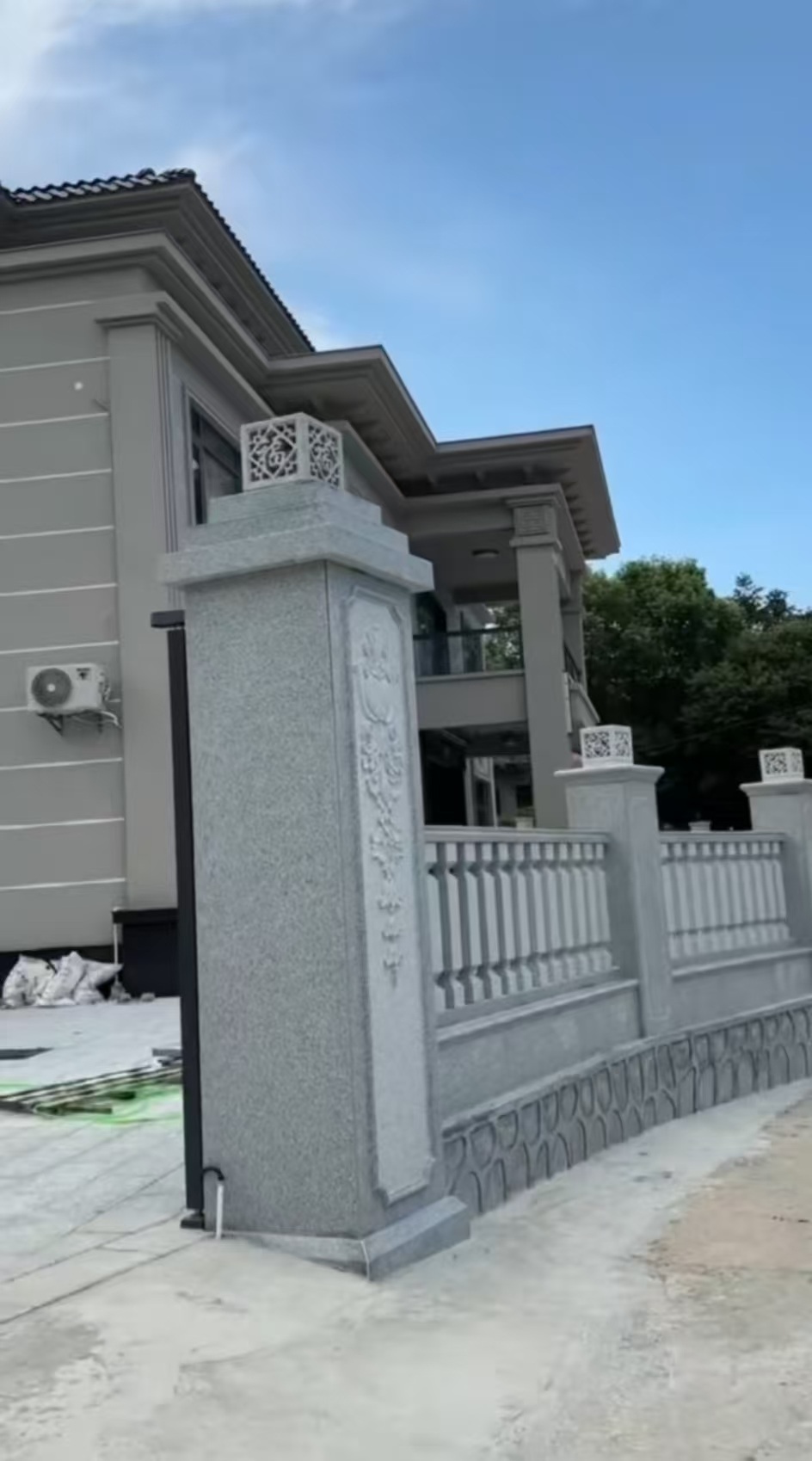丽江 芝麻白别墅围墙栏杆，私人订制