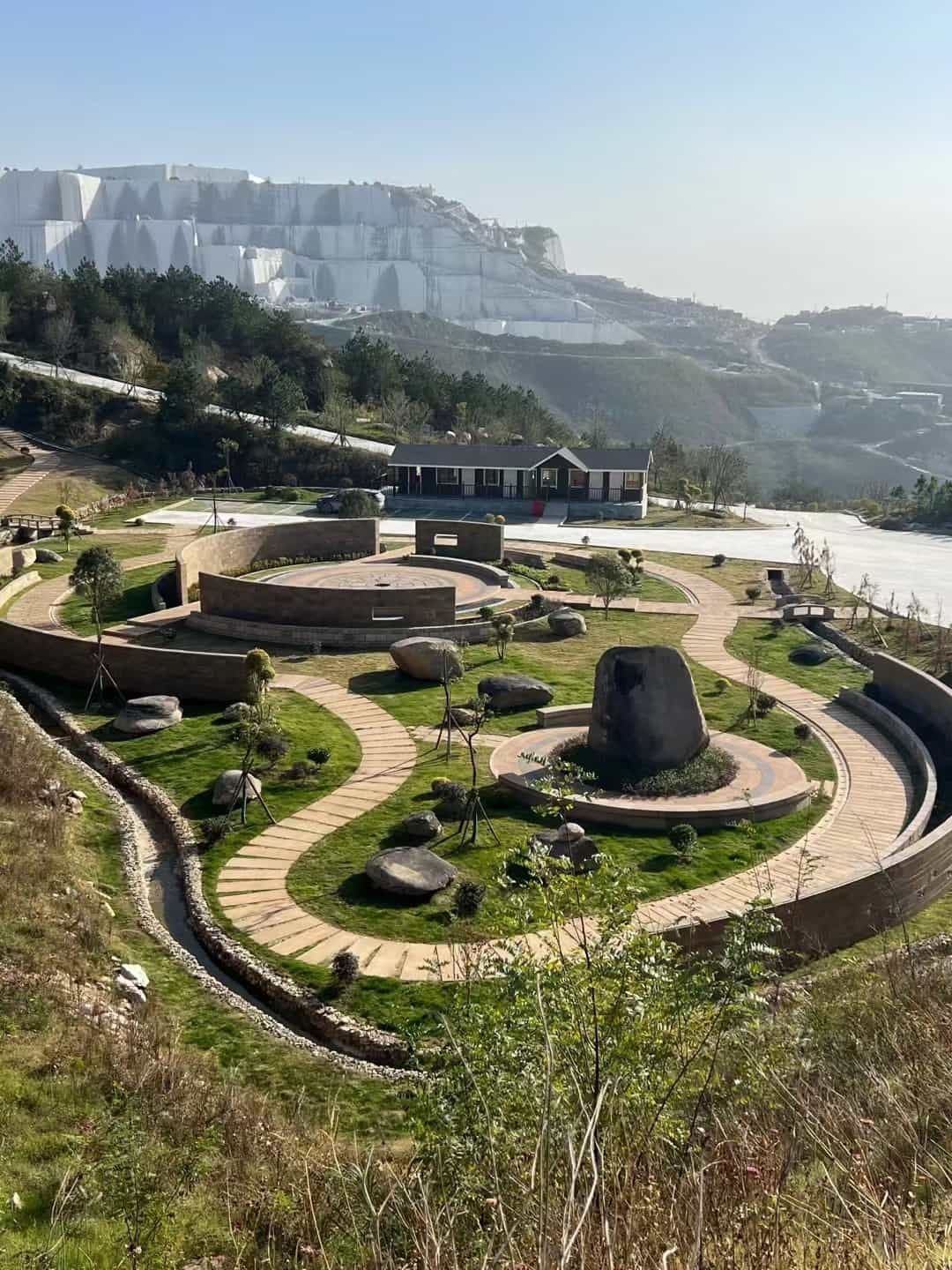 丽江仿古石铺装整体效果