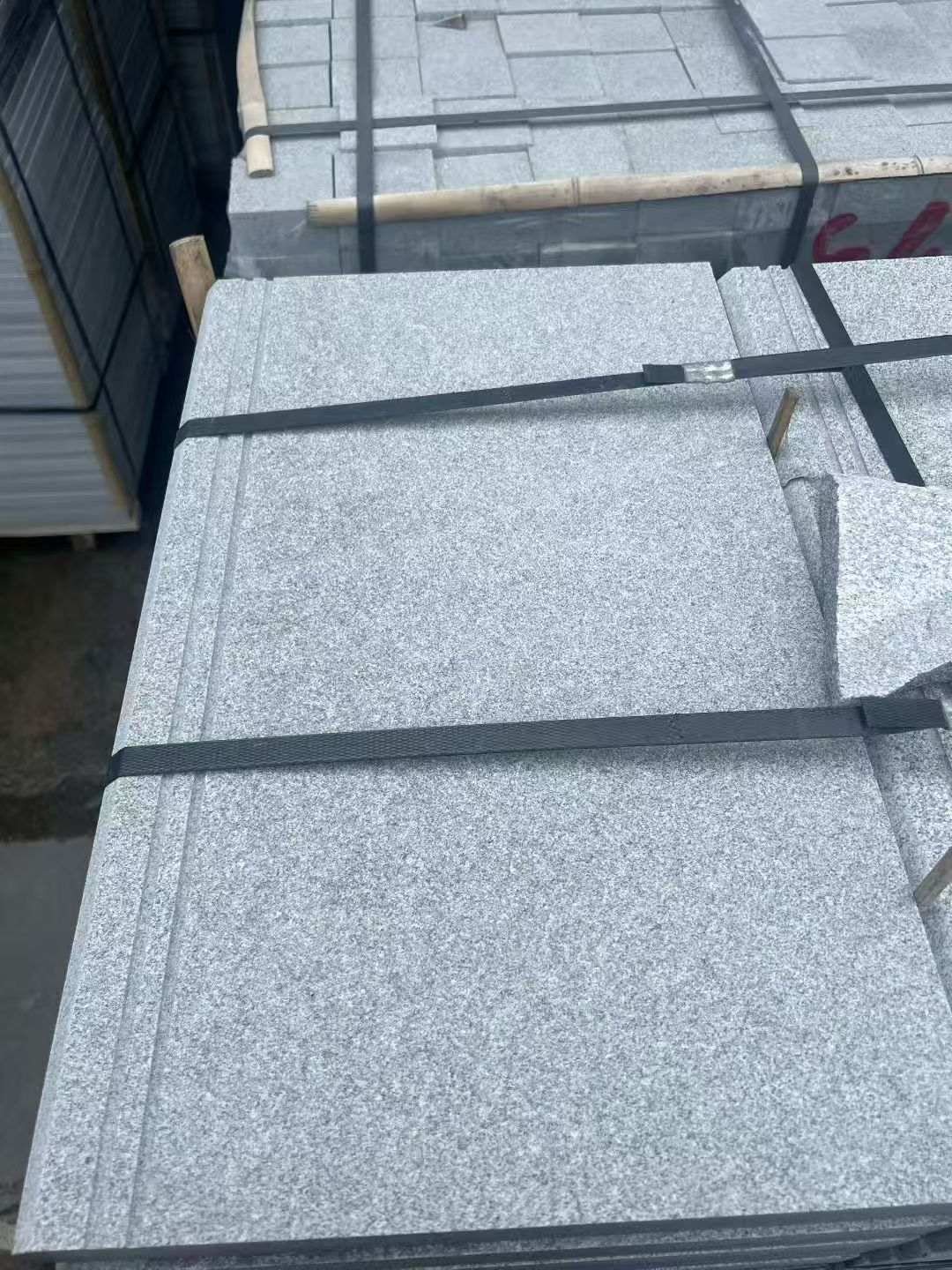 丽江 芝麻灰火烧面拉槽台阶