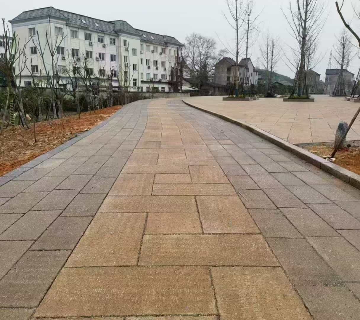 丽江仿古石铺装效果