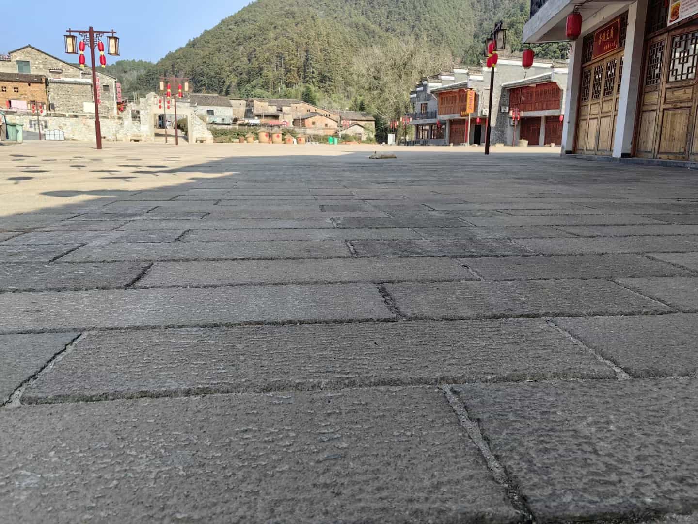 丽江仿古石铺装效果
