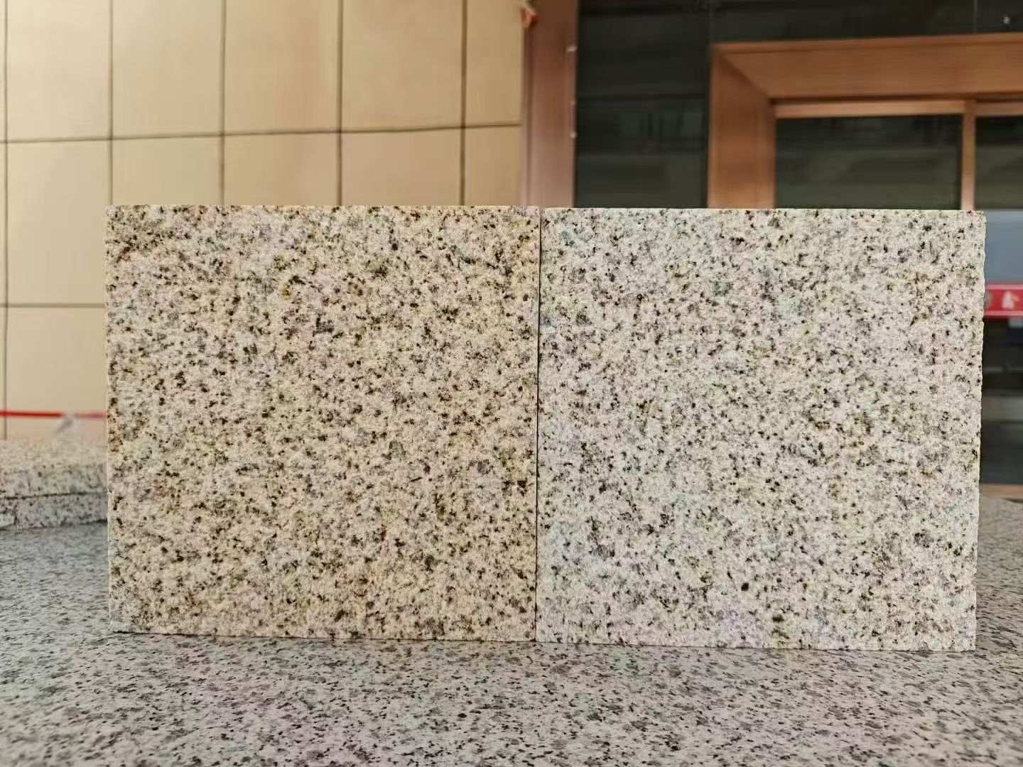 丽江 黄金麻荔枝面，中黄与浅黄
