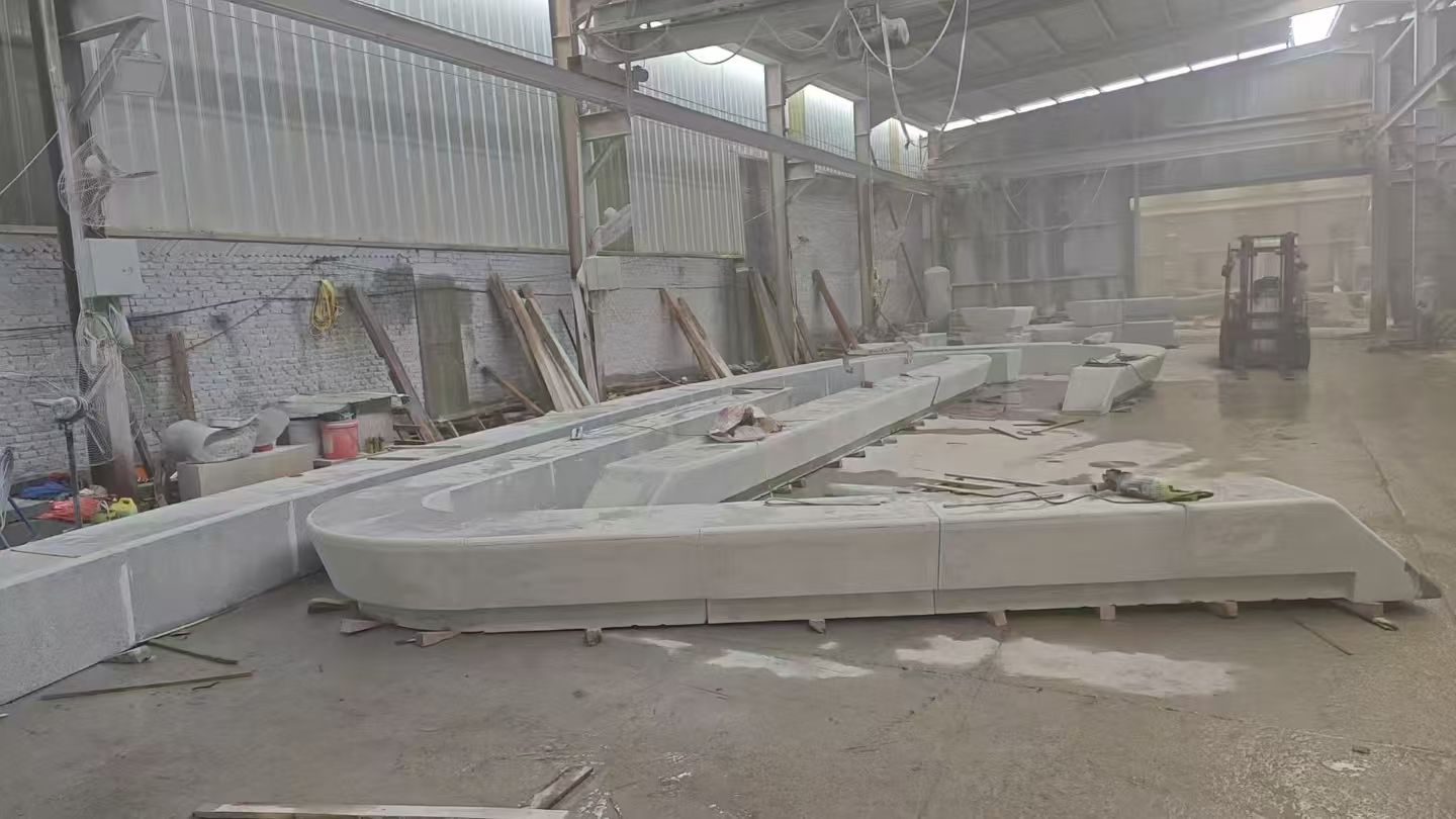 丽江 花岗岩整石坐凳拼装