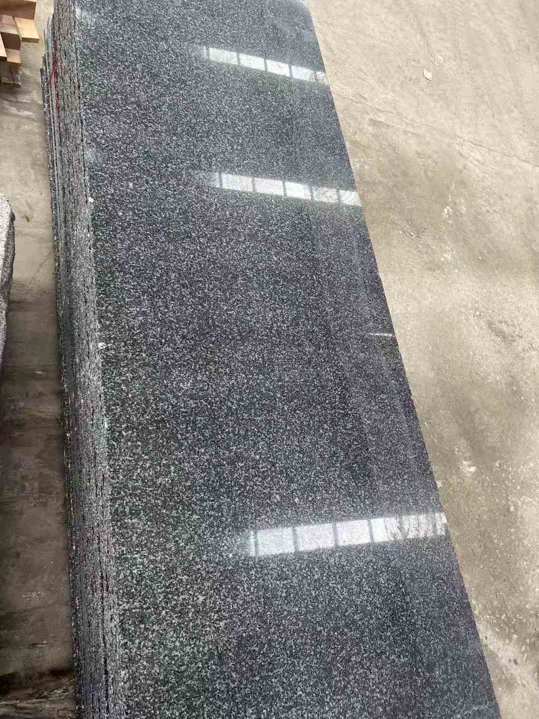 丽江 芝麻黑光面